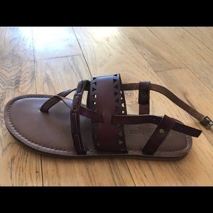 American Eagle sandals